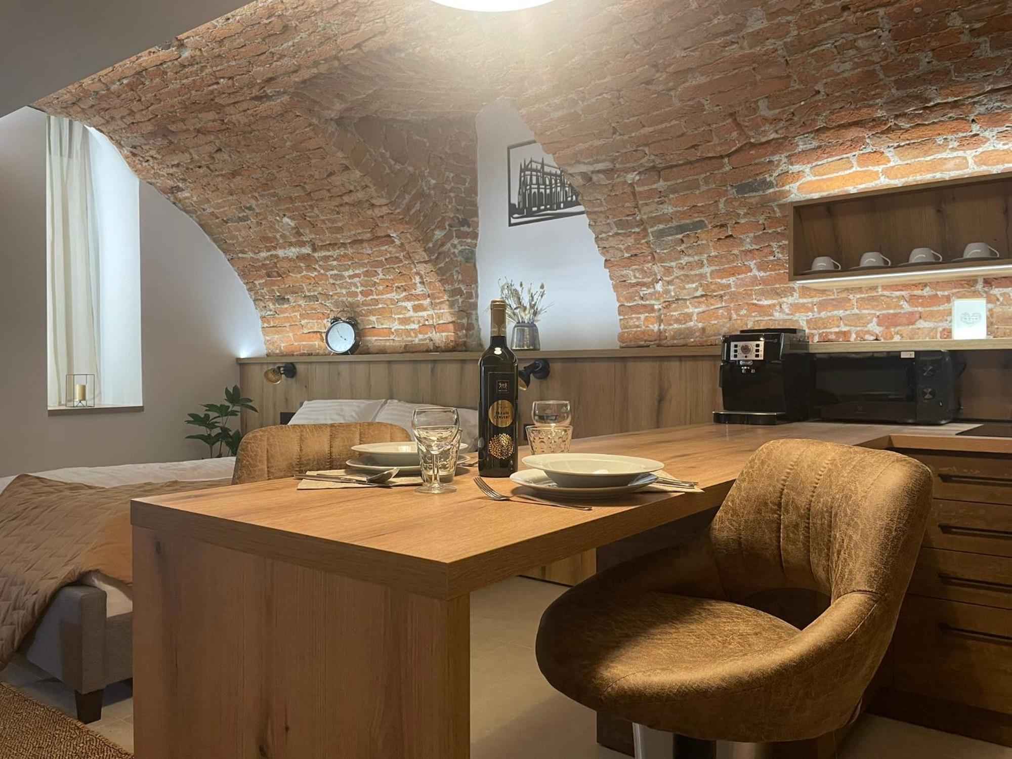 Understreet Studio With Private Parking Kosice Exterior photo