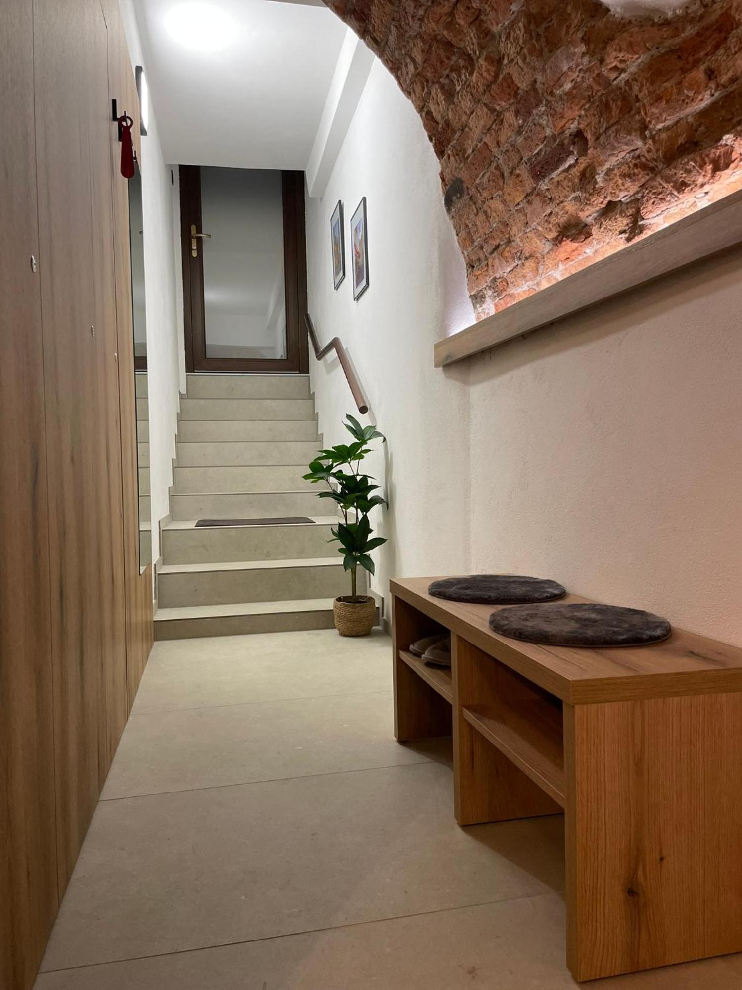 Understreet Studio With Private Parking Kosice Exterior photo
